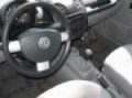 2004 Volkswagen New Beetle Coupe -