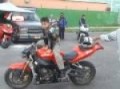 Increible!!!!!! Ni�o de 9 a�os manejando una kawasaki 636