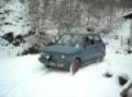 fiat 126p zabawa na ?niegu